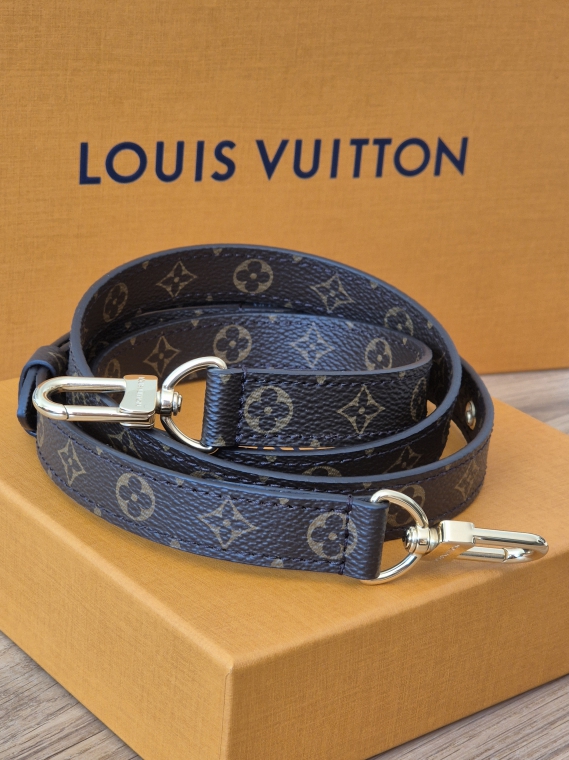 Louis Vuitton Schulterriemen Monogram Canvas mit farblich abgestimmtem Besatz aus Leder