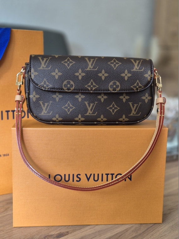 Louis Vuitton Tasche Wallet on Chain Ivy 