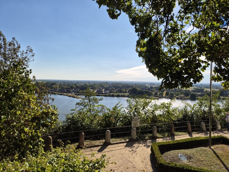Ausblick auf die Elbe