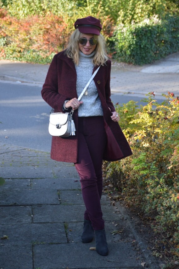 Fashion Trend 2025 Bordeaux, Burgundy, Weinrot, Burgunderrot Fashion Trend 2025 Bordeaux, Burgundy, Weinrot, Burgunderrot