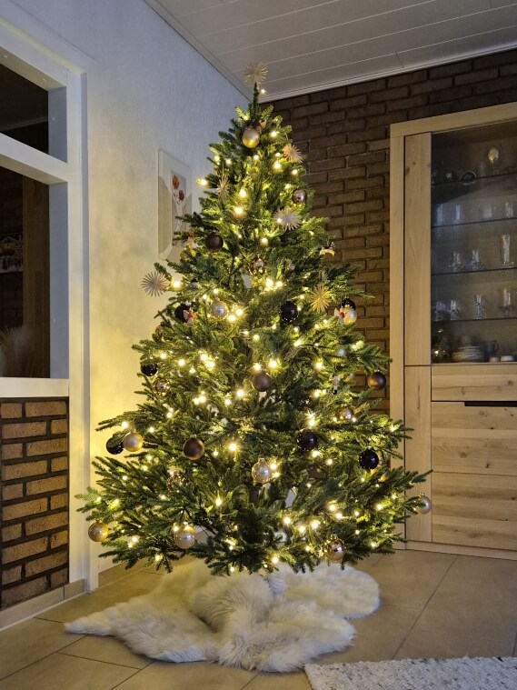 Unser künstlicher Weihnachtsbaum von ArtiTree