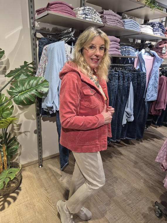 Cordjacke Frühjahr 2026