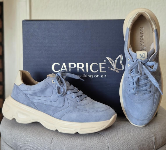 Caprice walking on air