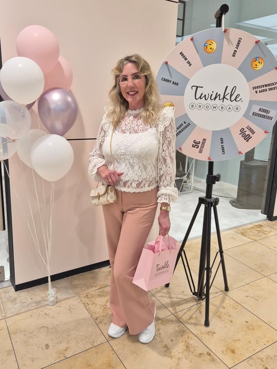 Twinkle Brow Bar im Alstertal-Einkaufszentrum Twinkle Brow Bar im Alstertal-Einkaufszentrum