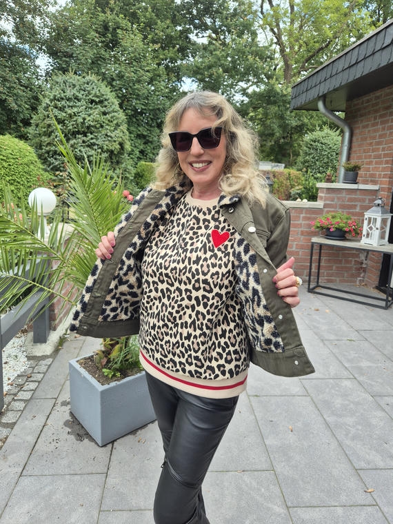 Jeansjacke in Oliv von Zwillingsherz